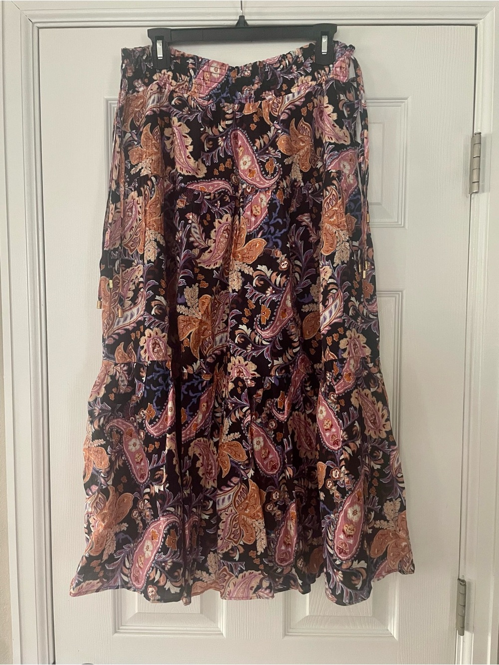 MINKPINK | Celestial Paisley Tiered Midi Skirt in Navy and Pink | Size Large NWT - Picture 6 of 11